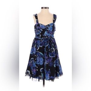 Candie’s size L cocktail dress - black with blue flowers - like new